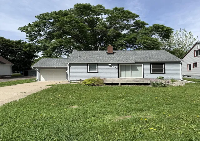 Homes for sale in Stewart, MN | 640 Mowbray St, Stewart, MN 55385 | MLS# 7081552
