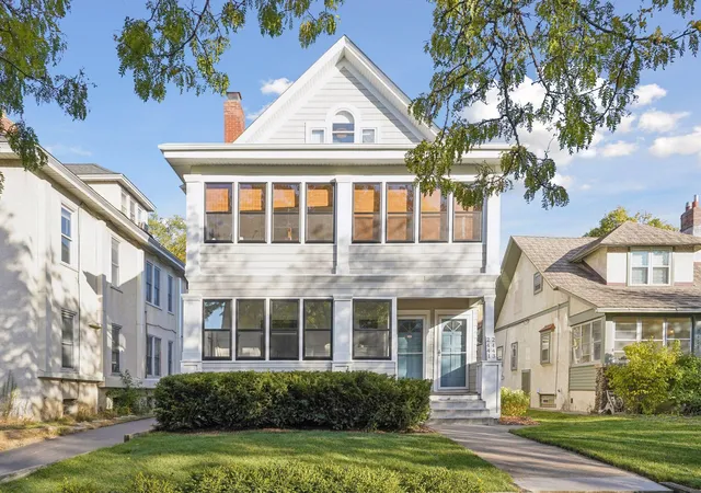 1st image of 2441 Dupont Ave S, Minneapolis, MN 55405 | MLS# 7081567