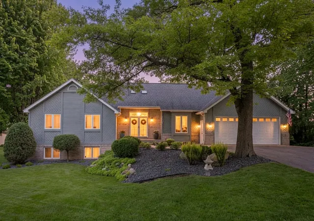Photo 1 of Single family home for sale at 1807 Timberline Trl, Hopkins, MN 55305 | MLS# 7081582 | Listing updated on 2026-07-30