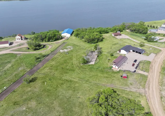 Photo 3 of Single family home for sale at 2830 G St, Harvey, ND 58341 | MLS# 7081680 | Listing updated on 2026-09-15