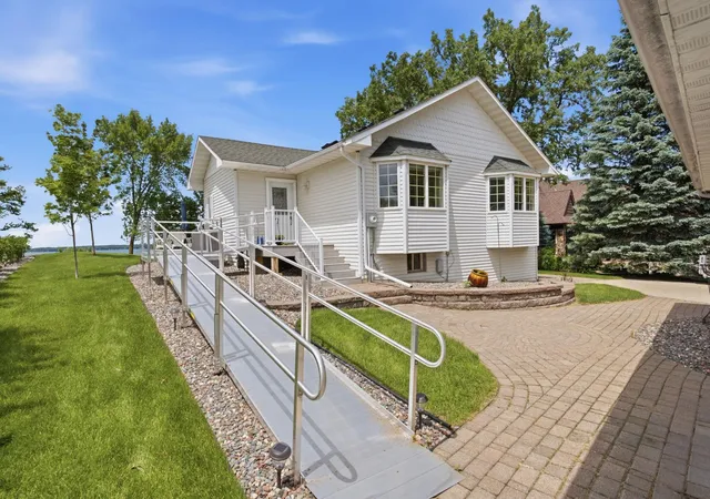 Homes for sale in Spicer, MN | 11646 Indian Beach Rd, Spicer, MN 56288 | MLS# 7081735