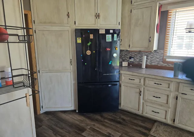 Photo 3 of Sale Pending at 215 W 4th Street, Fairmont, MN 56031 | MLS# 7081756 | Listing updated on 2026-08-31