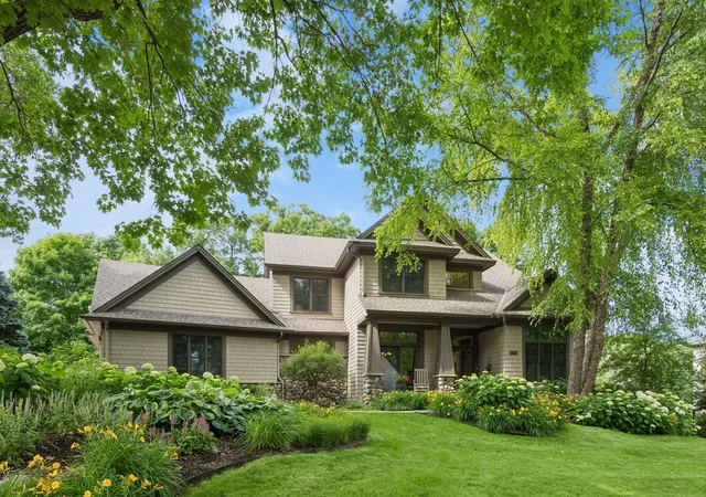 2nd image of 18000 Turtle Point, Eden Prairie, MN 55347 | MLS# 7081770