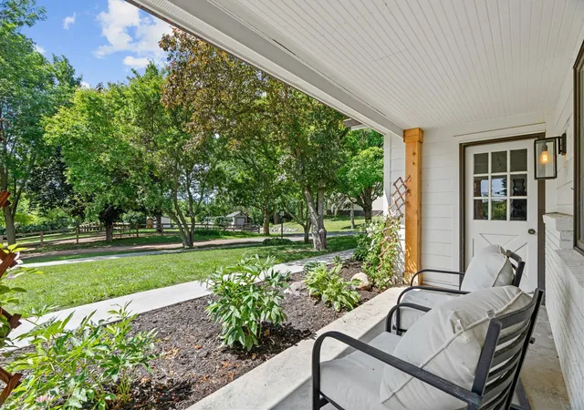 4th image of 9060 County Road 26, Maple Plain, MN 55359 | MLS# 7081831