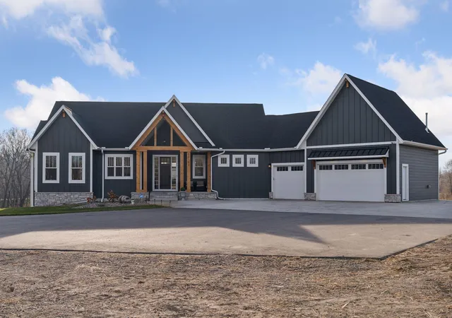 Homes for sale in Nowthen, MN | 20182 Cleary Rd Nw, Nowthen, MN 55303 | MLS# 7081844