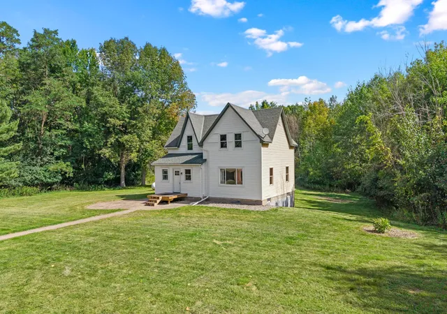 Photo 3 of Single family home for sale at 1052 Grand St, Ogilvie, MN 56358 | MLS# 7081940 | Listing updated on 2026-10-01