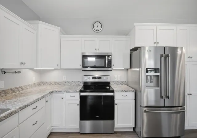 Photo 4 of Single family home for sale at 1562 Eagle Ridge St NE, Owatonna, MN 55060 | MLS# 7081952 | Listing updated on 2026-09-15