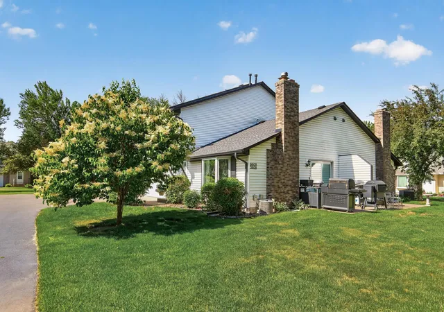 29th image of 3608 Gershwin Ln N, Saint Paul, MN 55128 | MLS# 7081985