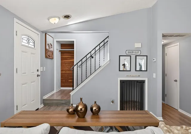 2nd image of 3608 Gershwin Ln N, Saint Paul, MN 55128 | MLS# 7081985