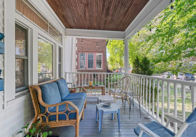 3rd image of 2305 Garfield Ave, Minneapolis, MN 55405 | MLS# 7082009