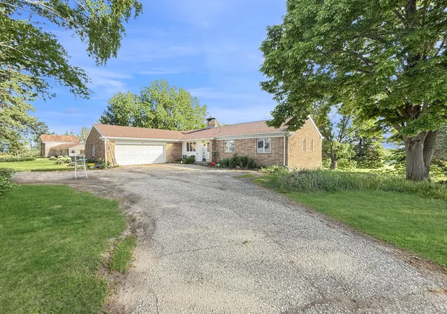 Homes for sale in Montevideo, MN | 4424 Hwy 212, Montevideo, MN 56265 | MLS# 7082048