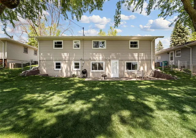 Homes for sale in Owatonna, MN | 437 13Th St Ne, Owatonna, MN 55060 | MLS# 7082090