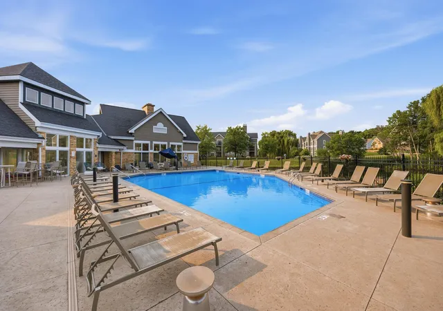 Photo 1 of Condo for sale at 6048 Chasewood Pkwy #1, Hopkins, MN 55343 | MLS# 7082105 | Listing updated on 2026-08-28