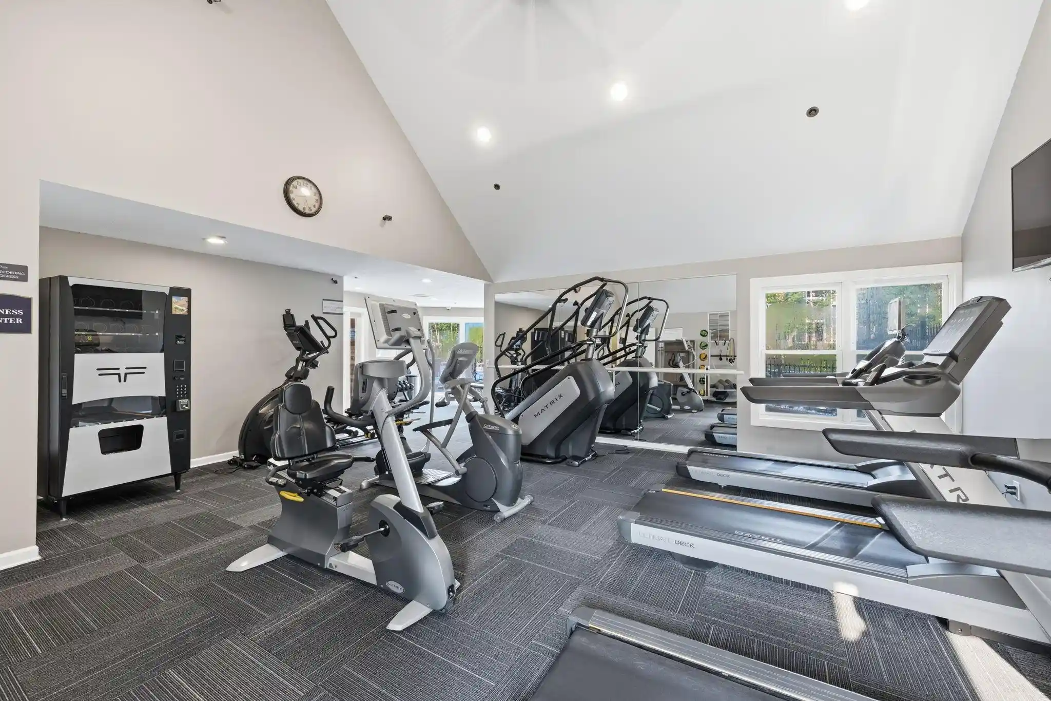 Listing Photo 36 - Condo for sale in 6048 Chasewood Pkwy located at 6048 Chasewood Pkwy, Minnetonka, MN 55343 - Unit 6048 Chasewood Pkwy