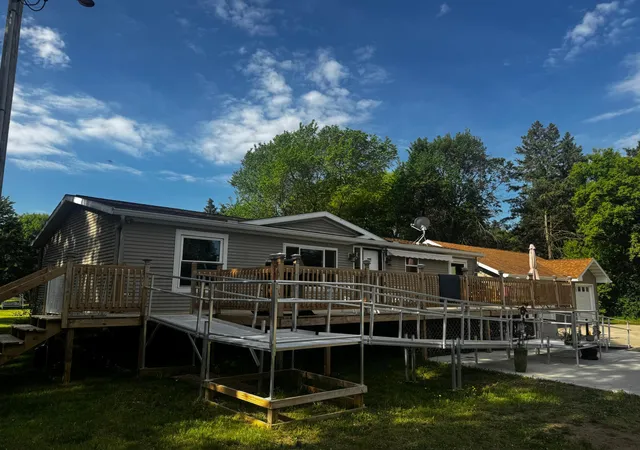 Photo 2 of Single family home for sale at 1102 4th Street SE, Little Falls, MN 56345 | MLS# 7082136 | Listing updated on 2026-10-06