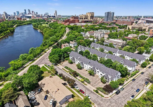 Photo 1 of Single family home for sale at 921 Dartmouth Ave Se, Minneapolis, MN 55414 | MLS# 7082198 | Listing updated on 2026-08-25