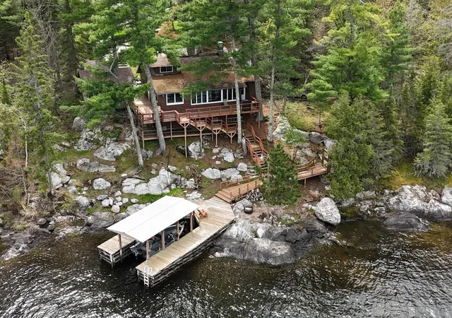 Homes for sale in Kabetogama, MN | 12418 Rock Point Dr, Kabetogama, MN 56669 | MLS# 7082224