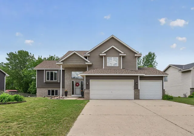 Homes for sale in St. Francis, MN | 23454 Arrowhead St Nw, St. Francis, MN 55070 | MLS# 7082321