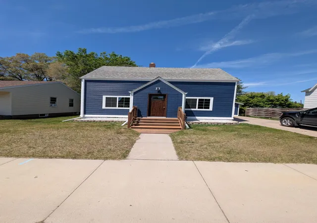 Homes for sale in Perham, MN | 532 2nd Ave Sw, Perham, MN 56573 | MLS# 7082341