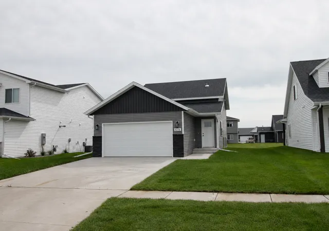 Photo 1 of Single family home for sale at 6276 85 Avenue S, Horace, ND 58047 | MLS# 7082388 | Listing updated on 2026-09-03