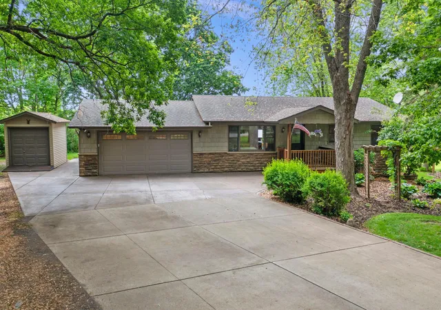Homes for sale in Annandale, MN | 6757 Newcomb Ave Nw, Annandale, MN 55302 | MLS# 7082431