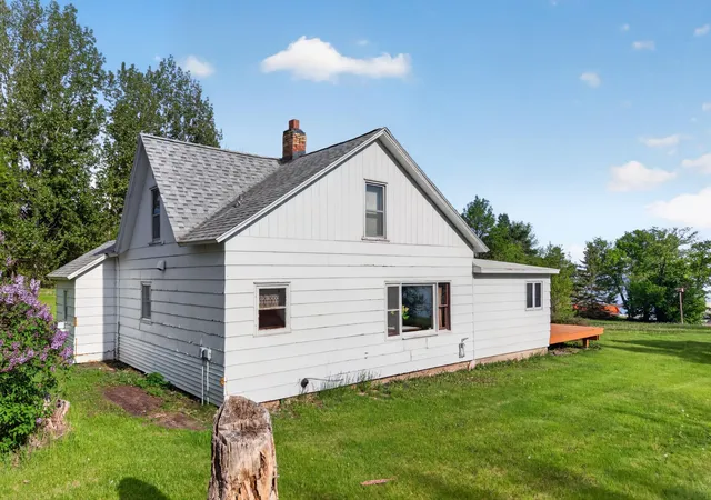 4th image of 32378 E Rosewood Dr, Dent, MN 56528 | MLS# 7082506