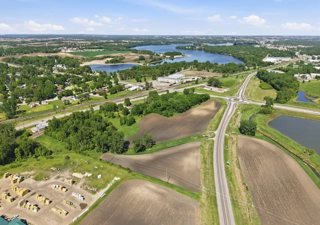 3rd image of 3077 Us-12, Willmar, MN 56201 | MLS# 7082539