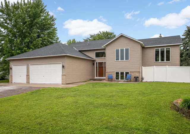 Homes for sale in Farmington, MN | 17550 Foxboro Ln, Farmington, MN 55024 | MLS# 7082573