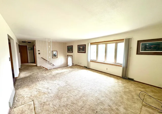 Homes for sale in Madison, MN | 404 E 3Rd St, Madison, MN 56256 | MLS# 7082582