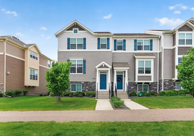 2nd image of 11515 82nd Ave N, Maple Grove, MN 55369 | MLS# 7082641