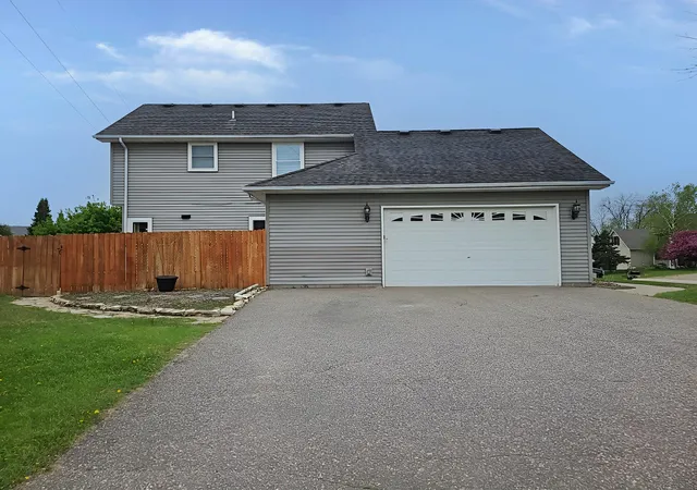 Homes for sale in White Bear Lake, MN | 5928 Pintail Ln, White Bear Lake, MN 55110 | MLS# 7082647