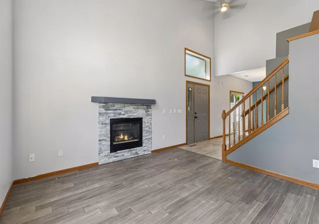 Homes for sale in Woodbury, MN | 670 Kingfisher Ln #G, Woodbury, MN 55125 | MLS# 7082654