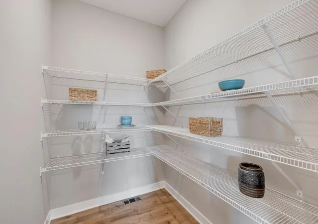 4th image of 3504 Worrall Ct Nw, Rochester, MN 55901 | MLS# 7082697