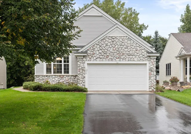 Homes for sale in Eagan, MN | 1680 Oakbrooke Ct, Eagan, MN 55122 | MLS# 7082728