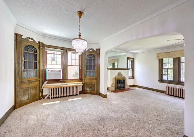 Photo 4 of Single family home for sale at 4020 Washburn Ave N, Minneapolis, MN 55412 | MLS# 7082729 | Listing updated on 2026-08-18