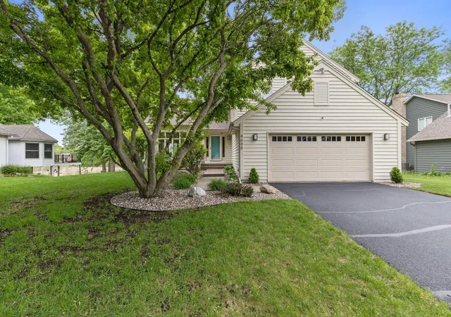 Homes for sale in White Bear Lake, MN | 4648 Allendale Dr, White Bear Lake, MN 55127 | MLS# 7082765