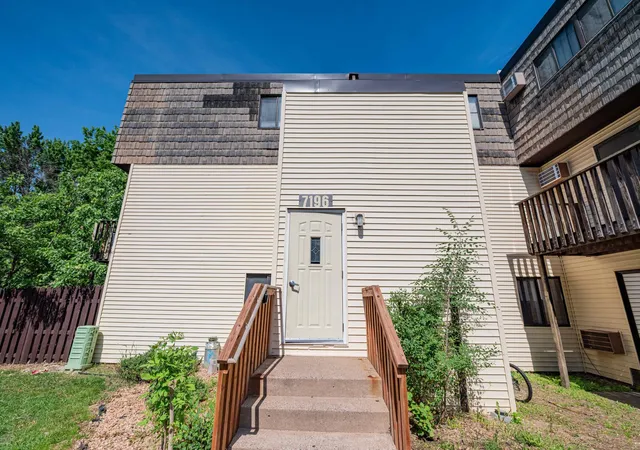1st image of 7196 72nd Ln N #227, Brooklyn Park, MN 55428 | MLS# 7082766