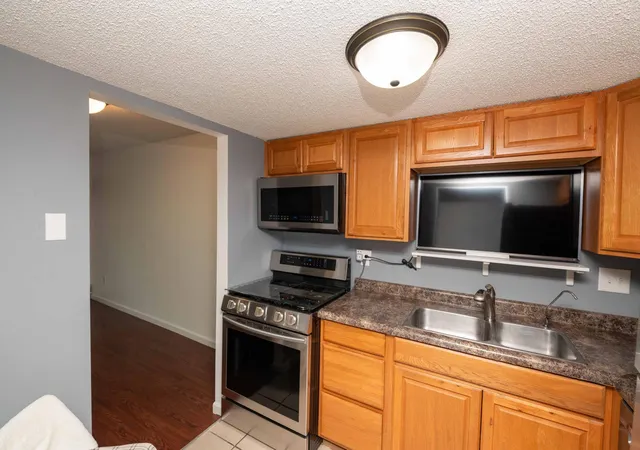 4th image of 7196 72Nd Ln N #227, Brooklyn Park, MN 55428 | MLS# 7082766