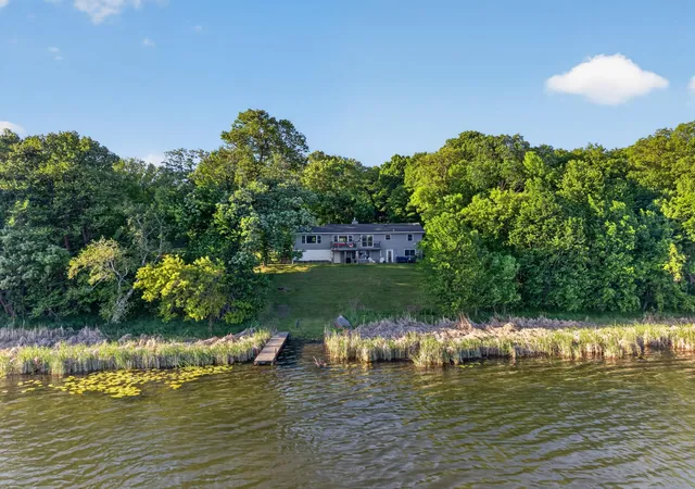 3rd image of 31265 Eagle Lake Rd, Frazee, MN 56544 | MLS# 7082784