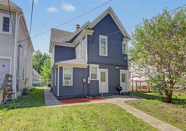 30th image of 937 Thomas Ave, Saint Paul, MN 55104 | MLS# 7082796