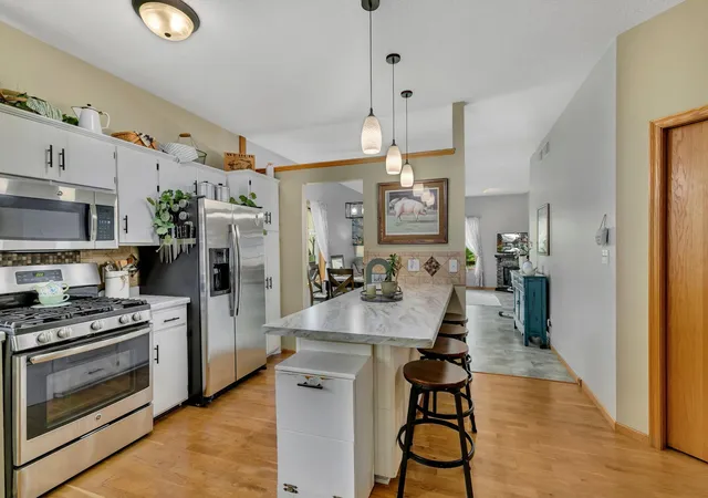 4th image of 146 Bluebird Ln, Clearwater, MN 55320