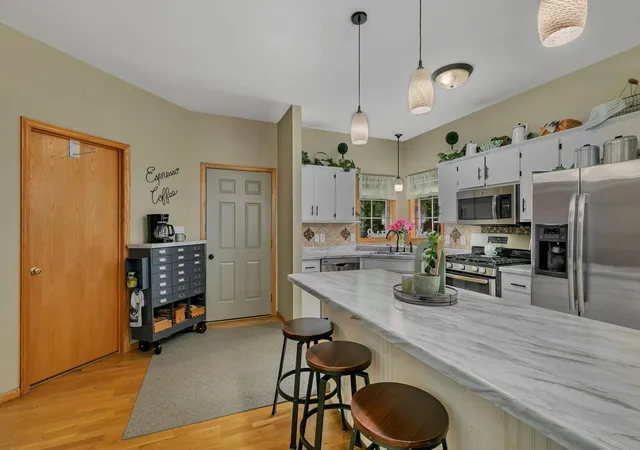5th image of 146 Bluebird Ln, Clearwater, MN 55320