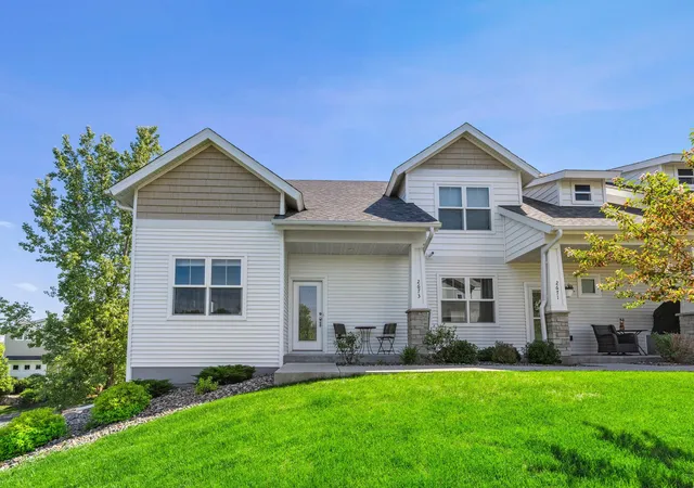 Homes for sale in Maplewood, MN | 2673 New Century Pl E, Maplewood, MN 55119 | MLS# 7082866