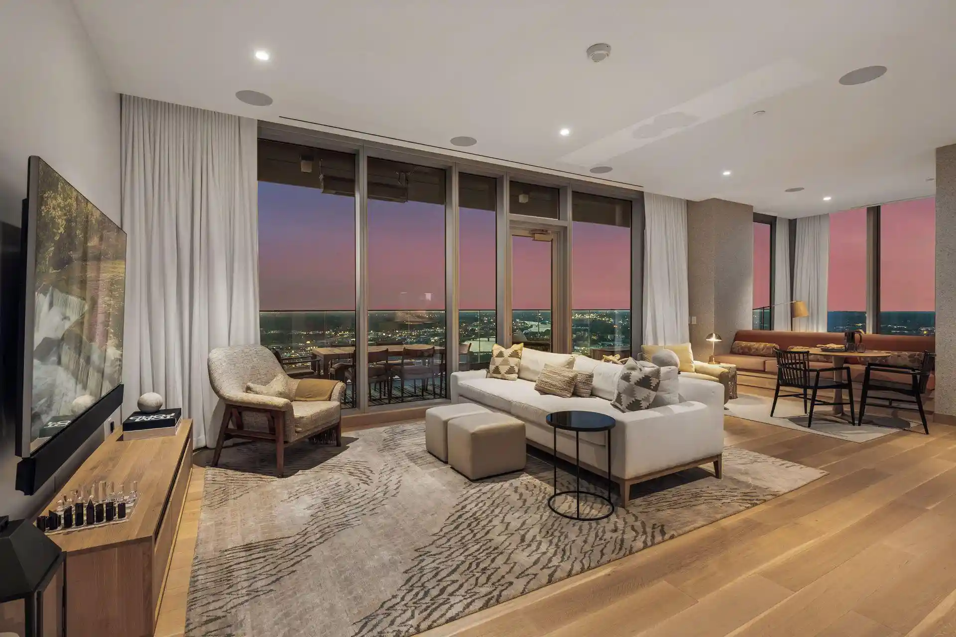 Listing Photo 2 - Condo for sale in 255 Hennepin Ave located at 255 Hennepin Ave, Minneapolis, MN 55401 - Unit #3103