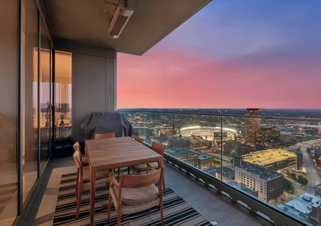 Listing Photo 5 - Condo for sale in building located at 255 Hennepin Ave, Minneapolis, MN 55401 - Unit #3103