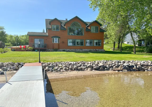 3rd image of 21447 Sunny Dr, Fergus Falls, MN 56537 | MLS# 7082893