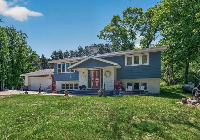 Homes for sale in Cambridge, MN | 30400 Fox St Nw, Cambridge, MN 55008 | MLS# 7082901