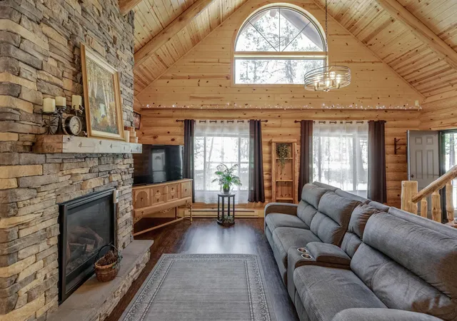 Photo 3 of Single family home for sale at 26078 Birch Ave, Nisswa, MN 56468 | MLS# 7082940 | Listing updated on 2026-10-01