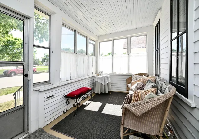 3rd image of 267 W Mill St, Winona, MN 55987 | MLS# 7083047