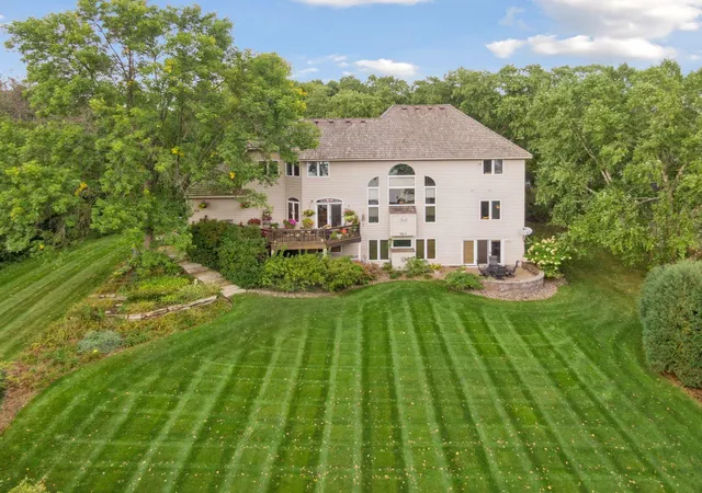 2nd image of 1629 Keller Lake Dr, Burnsville, MN 55306 | MLS# 7083092